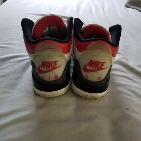 Air Jordan Retro 3s